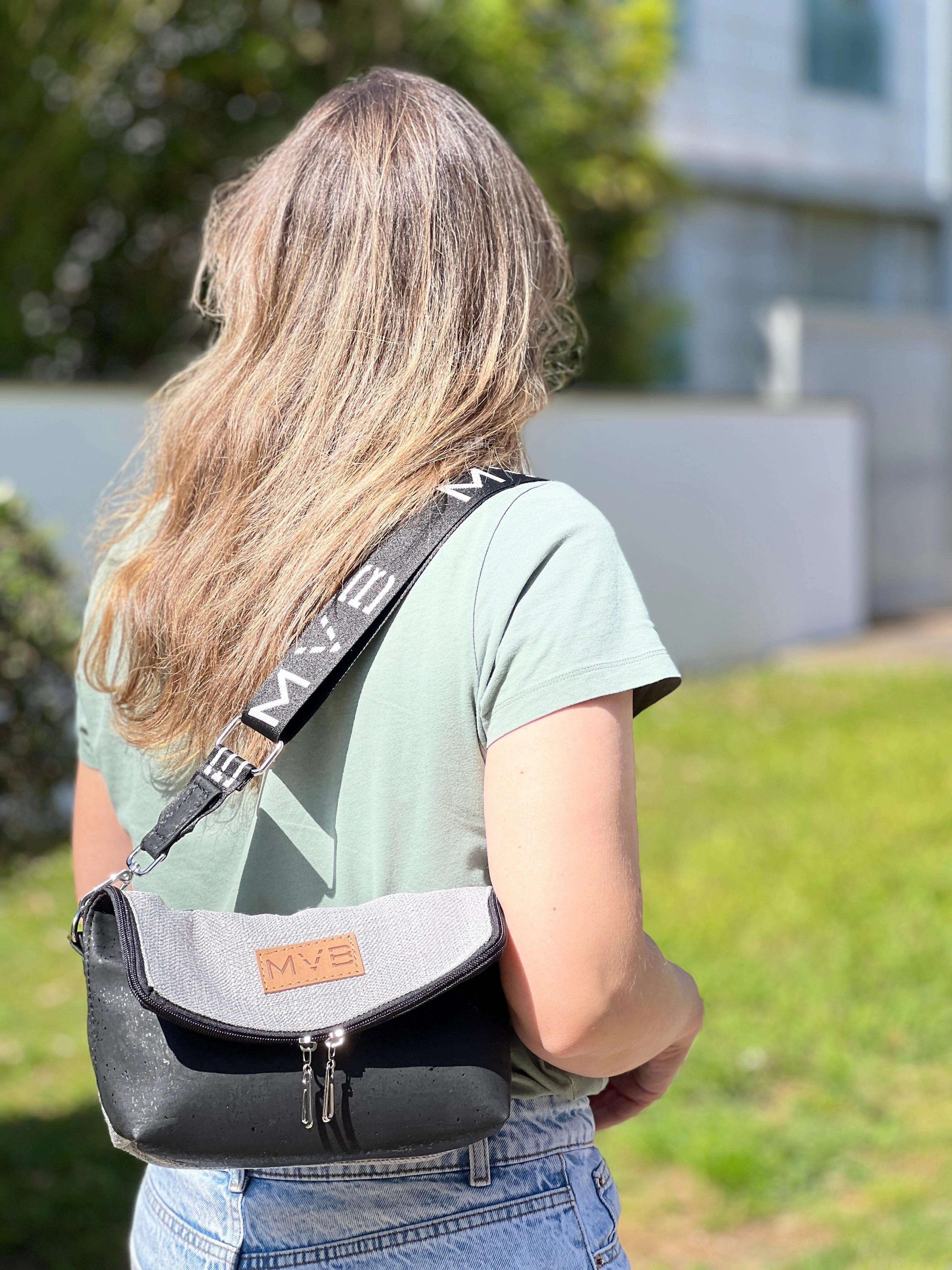 Summer Canvas & Cork Vegan Crossbody Flop Bag | Soft Ash
