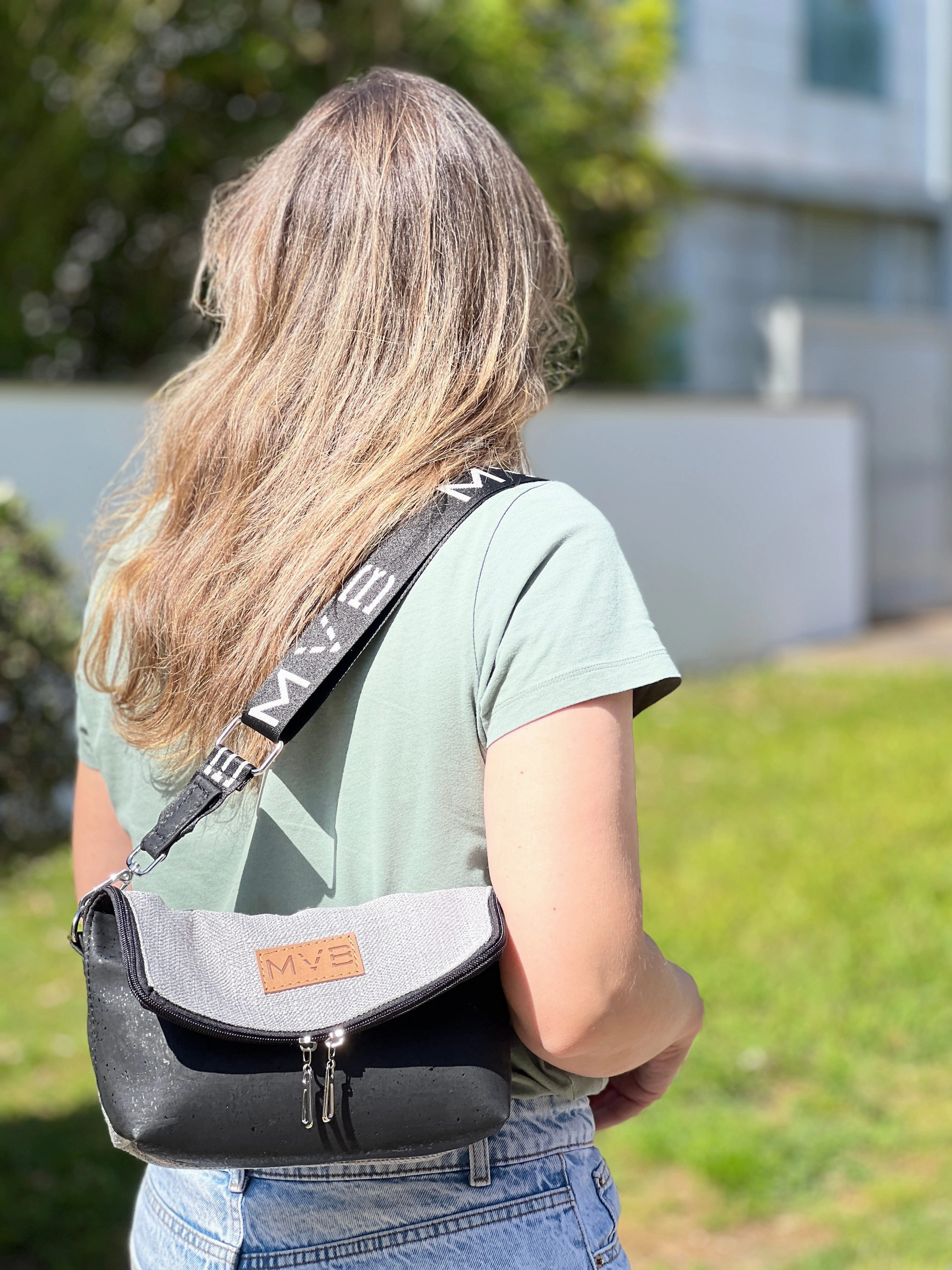 Summer Canvas & Cork Vegan Crossbody Flop Bag | Soft Ash
