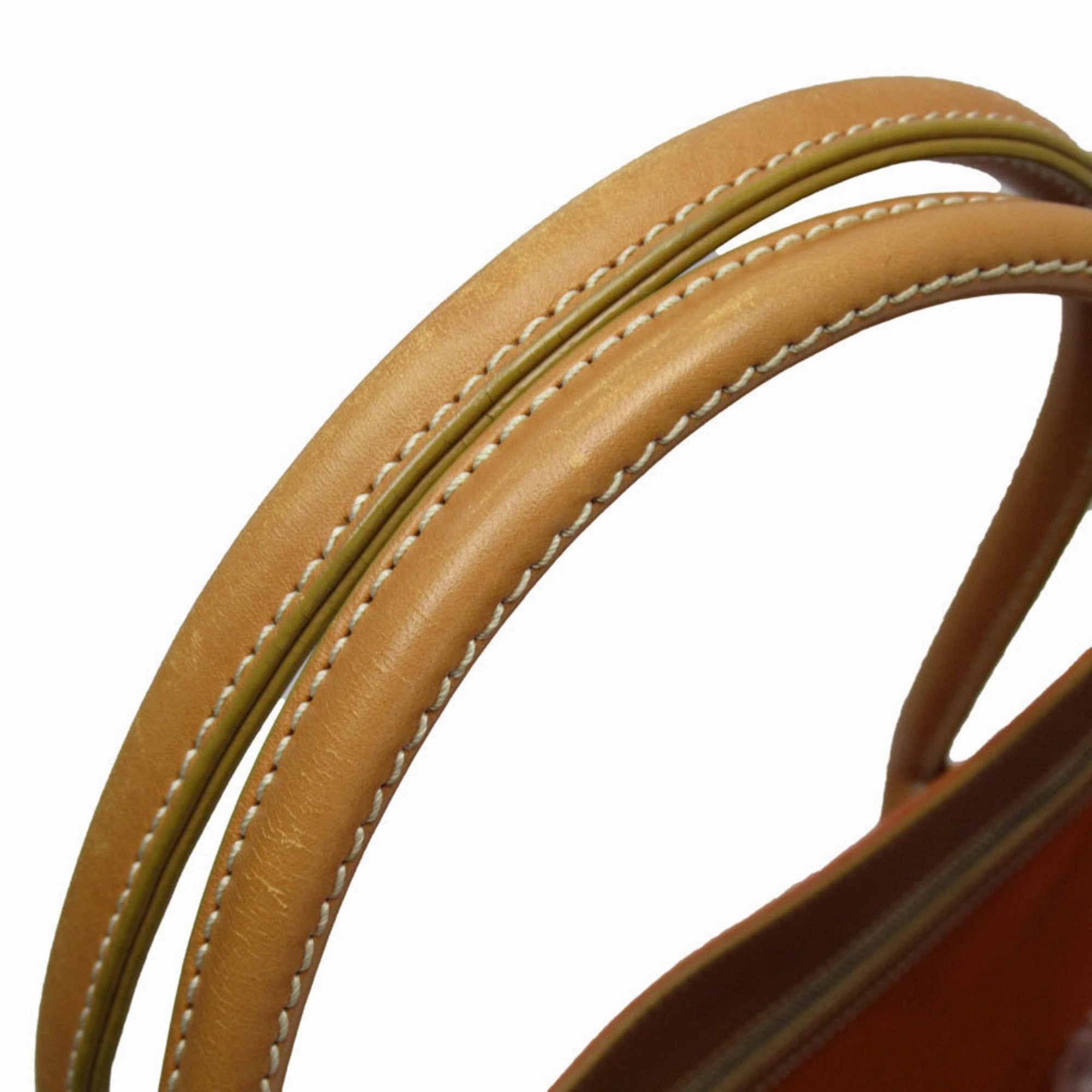 Tod's Camel  Leather Shoulder Bag (Pre-Owned)