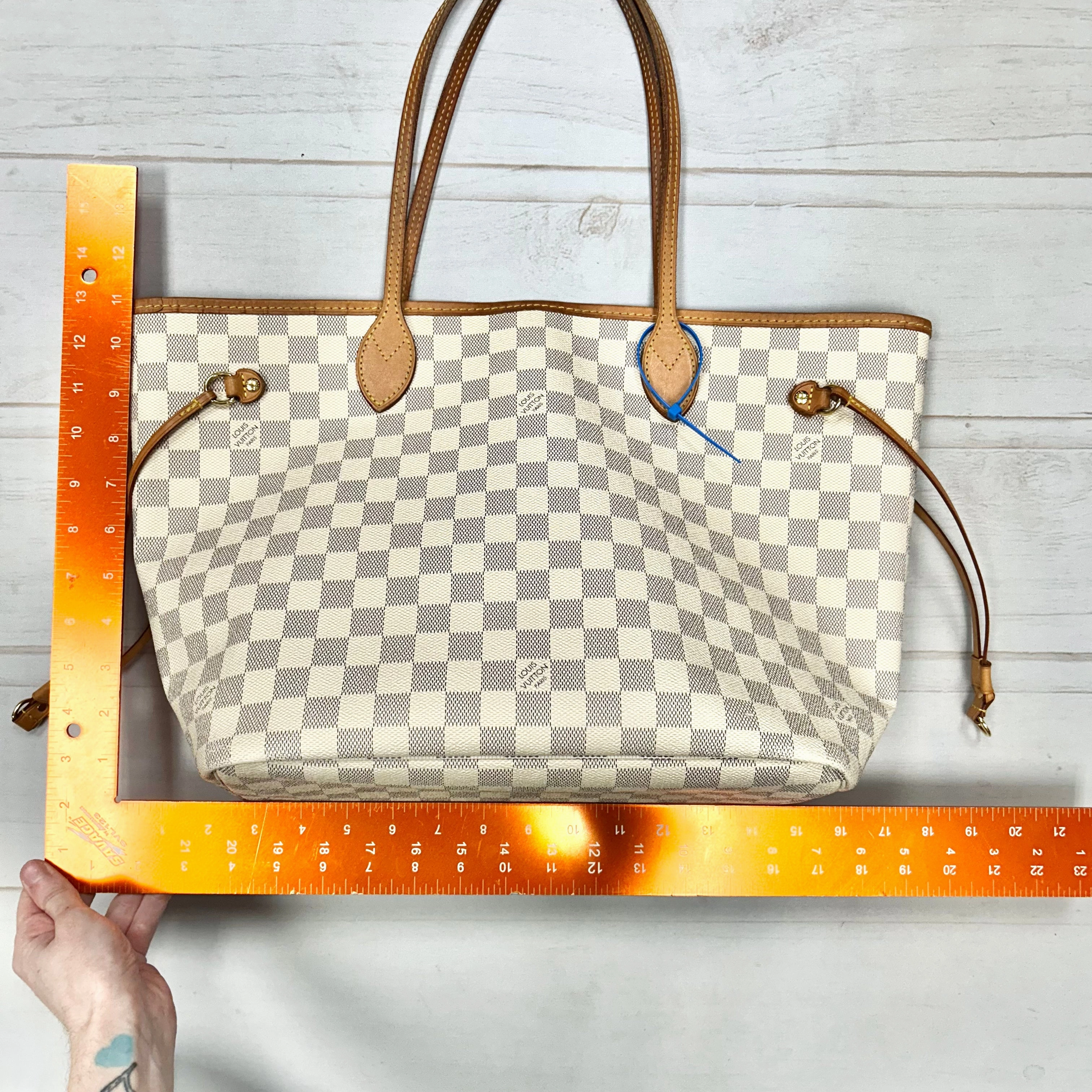 Tote Luxury Designer By Louis Vuitton, Size: Medium