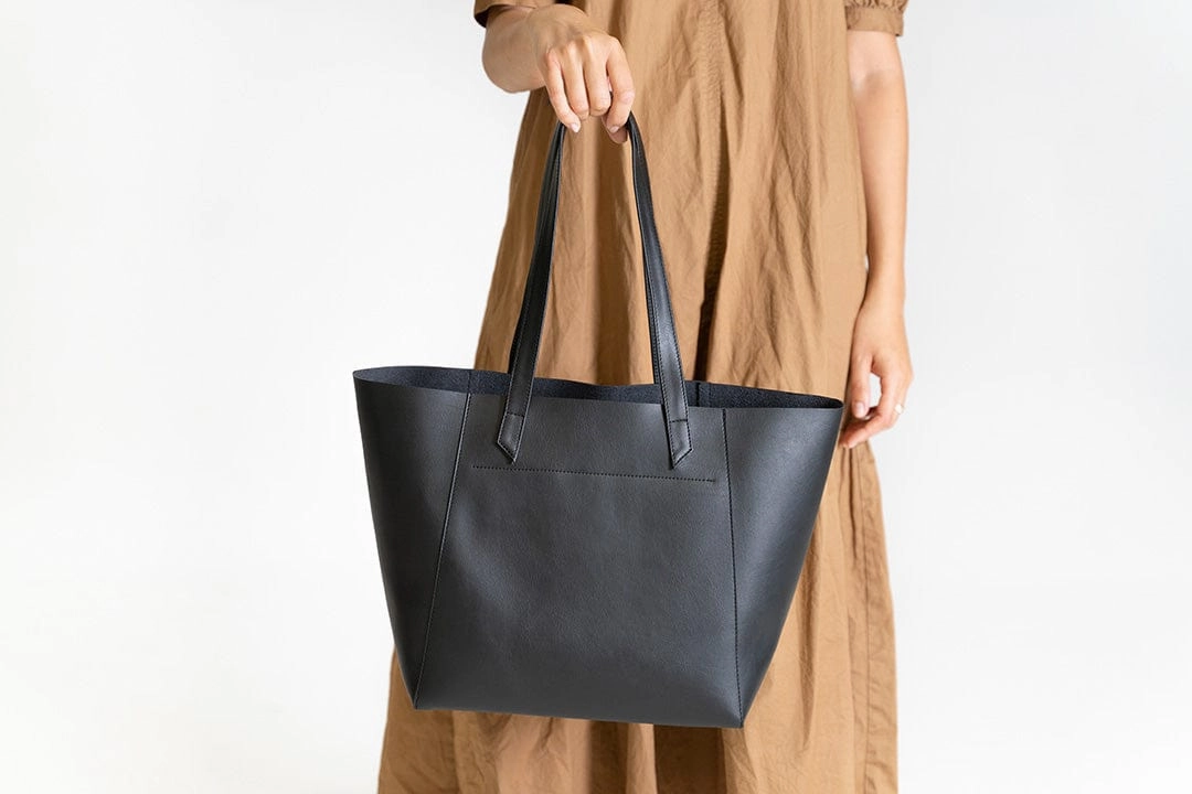 Totissimo Foldable Vegan Leather Tote Bag | Black