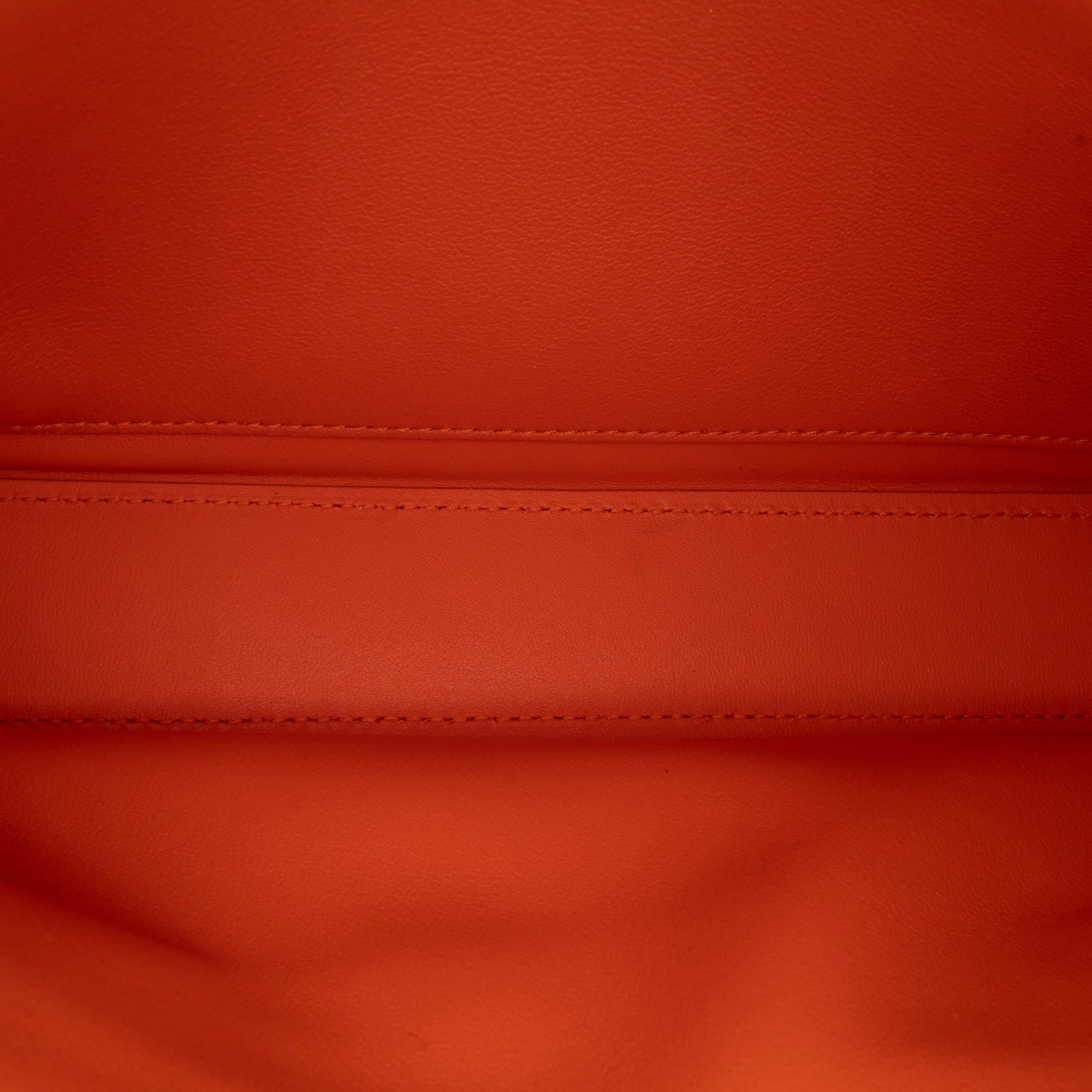 Triomphe Calfskin Cuir Chain Shoulder Bag