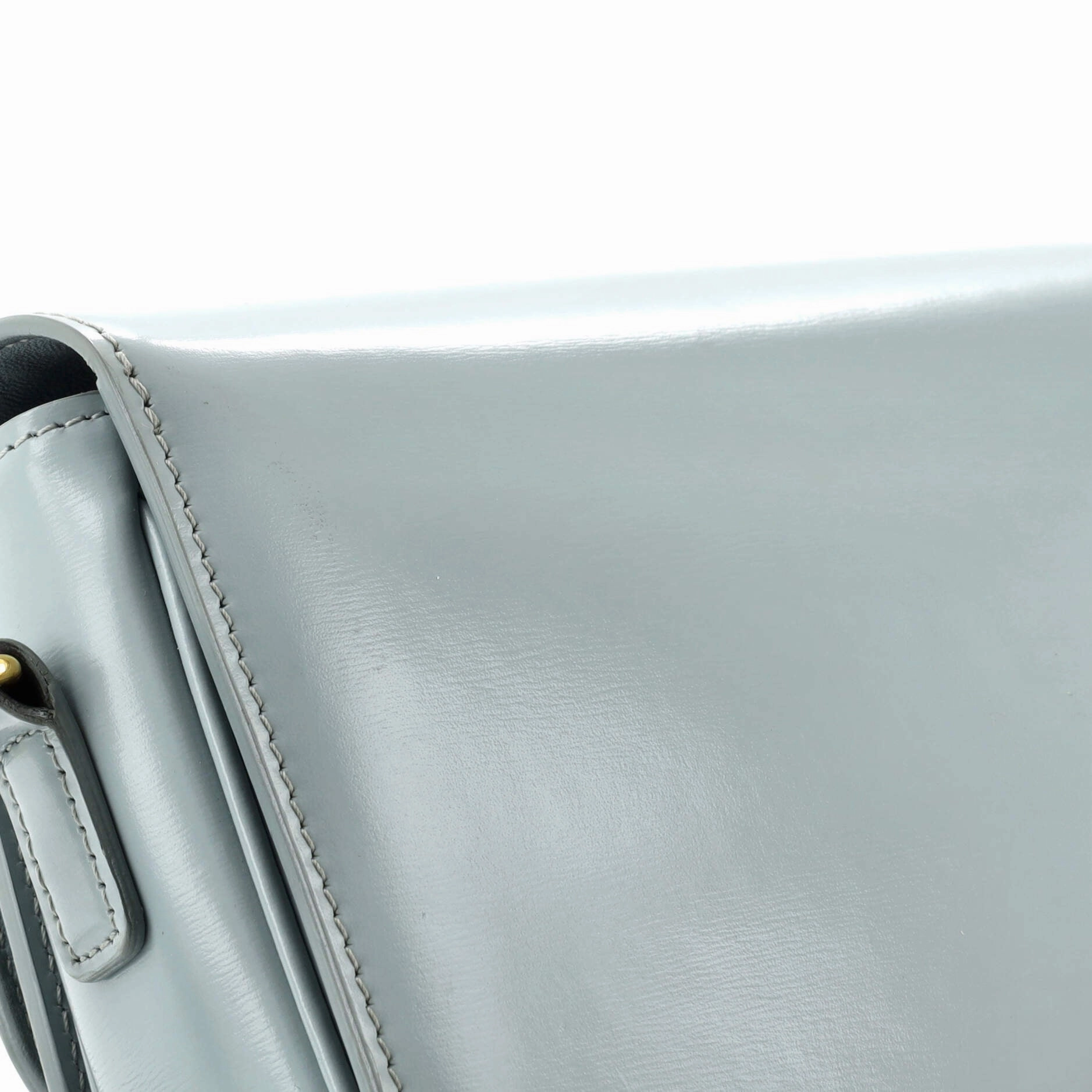 Triomphe Shoulder Bag Smooth Calfskin Teen