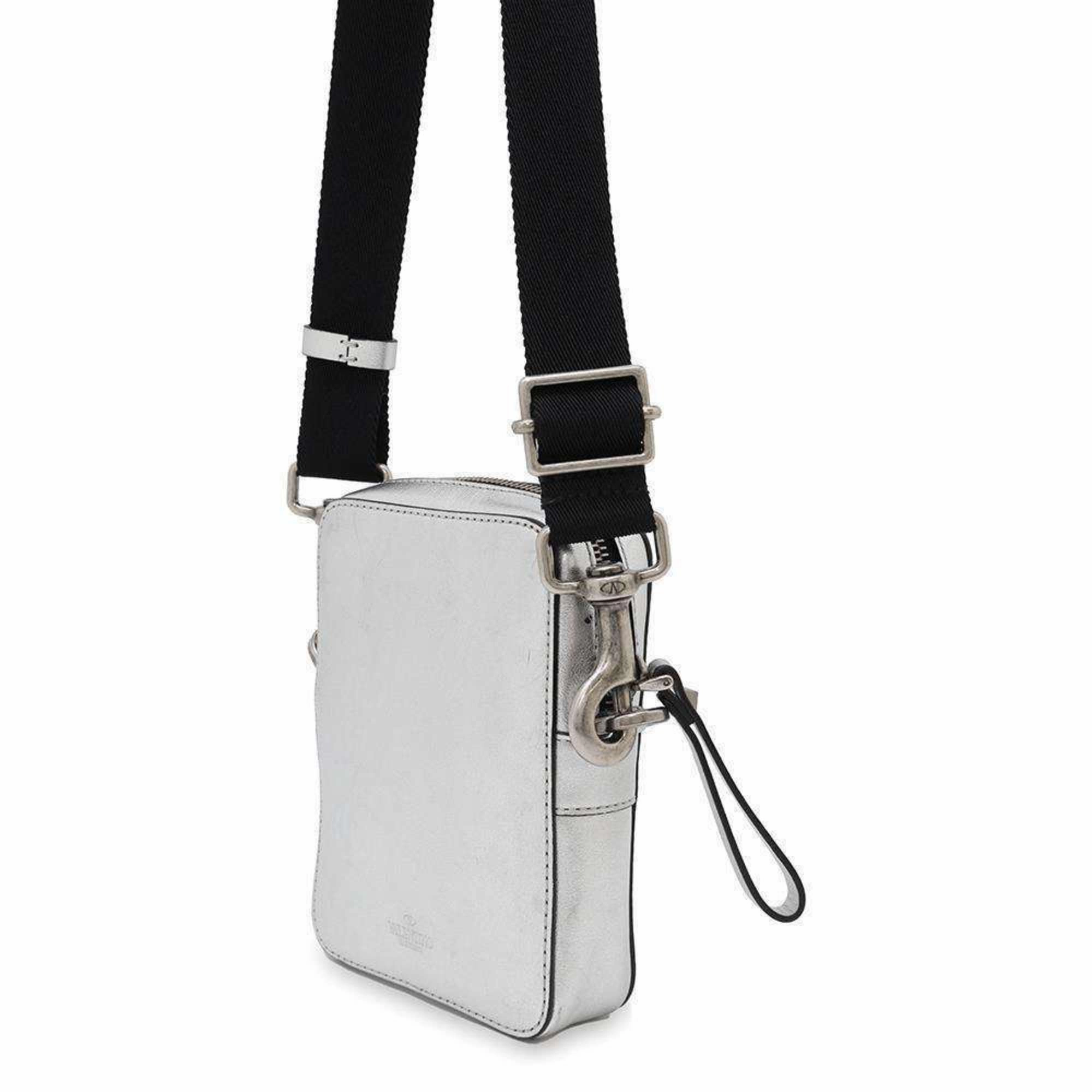 Valentino Garavani Leather Shoulder Bag (Pre-Owned)