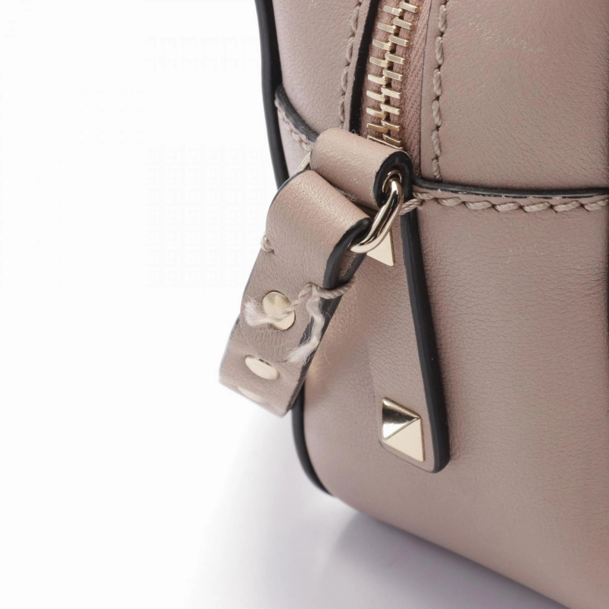 Valentino Leather Shoulder Bag (Pre-Owned)