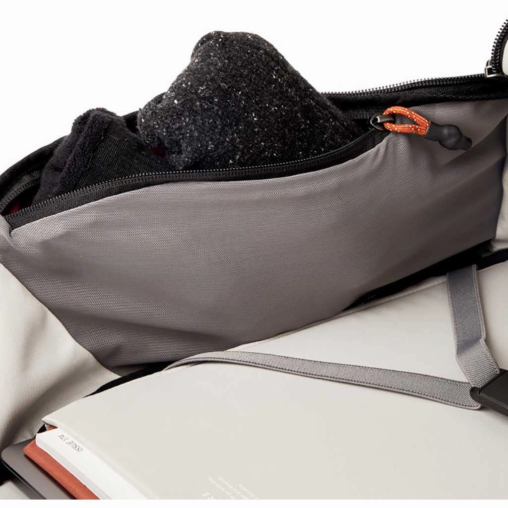 Venture Travel Pack 26L