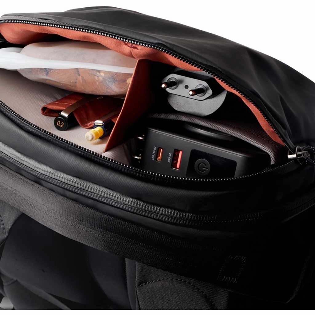 Venture Travel Pack 26L
