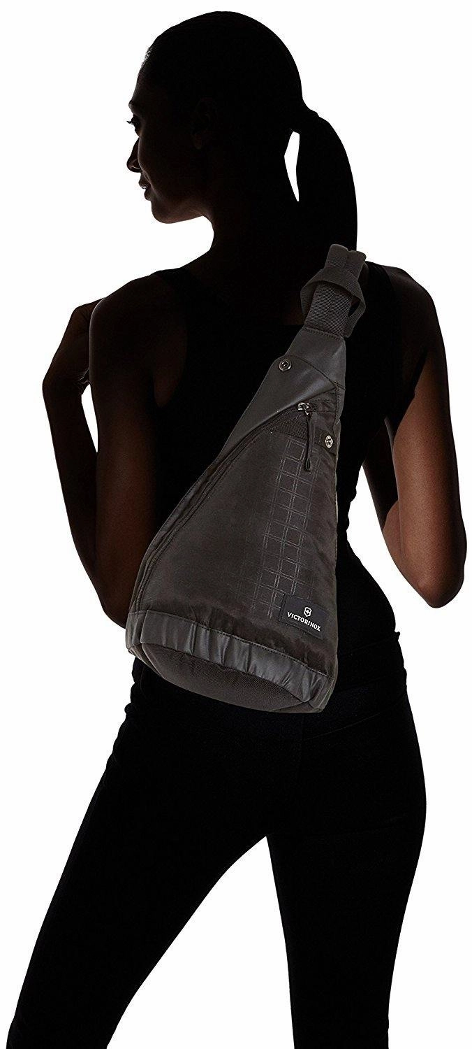 Victorinox Altmont 3.0 Dual-Compartment Monosling