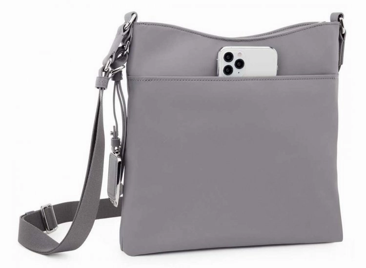 Voyageur Tyler Crossbody