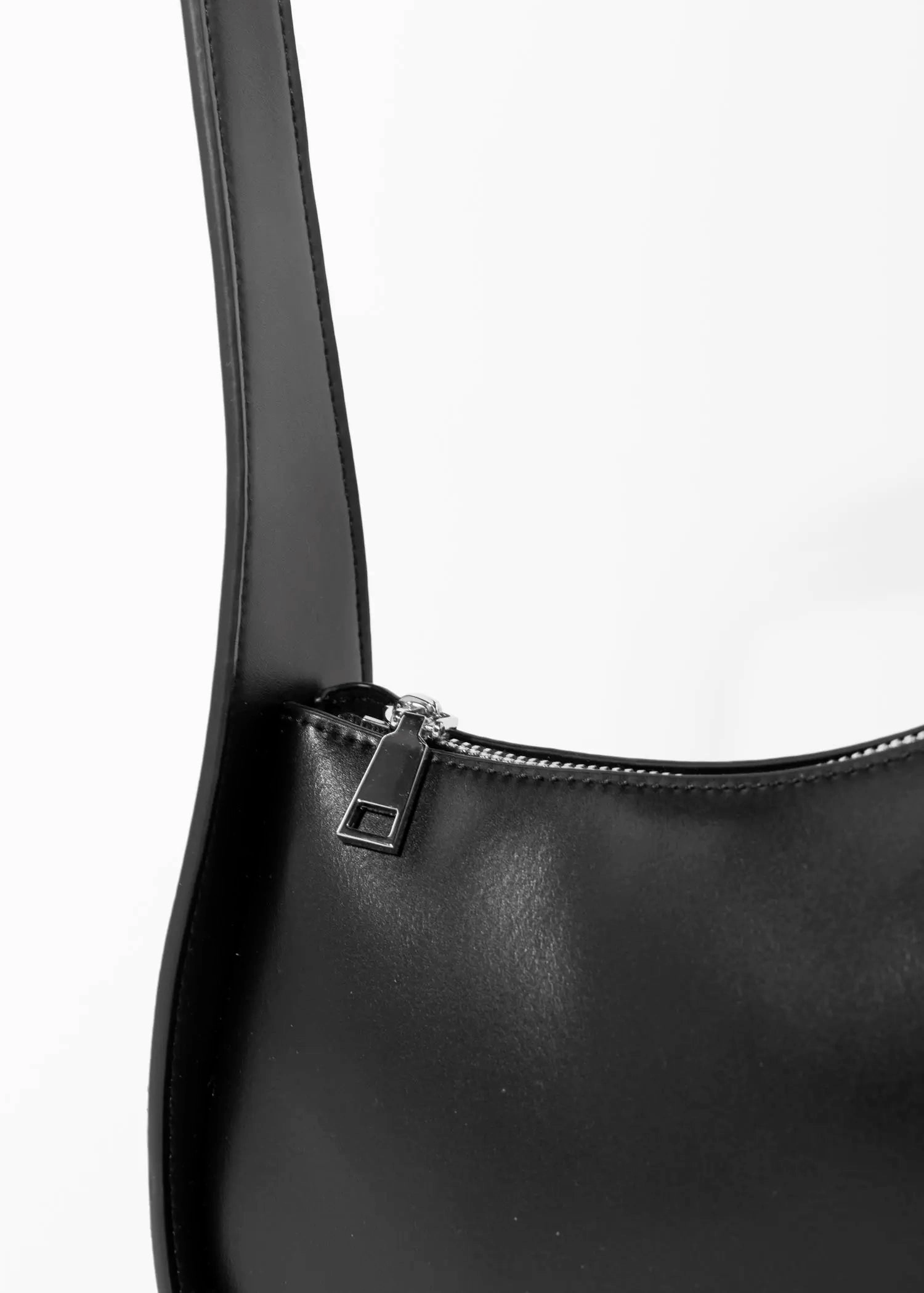 Willow Shoulder Bag