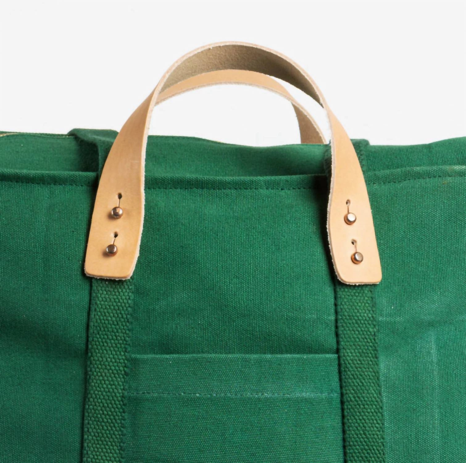 Women's Jumbo Zipper Tote Bag In Green