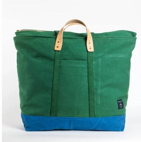 Women's Jumbo Zipper Tote Bag In Green