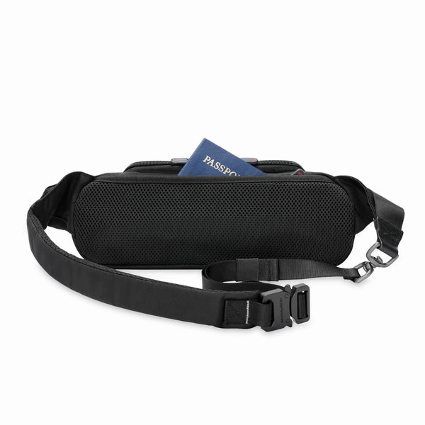 ZDX SLING BAG // Black
